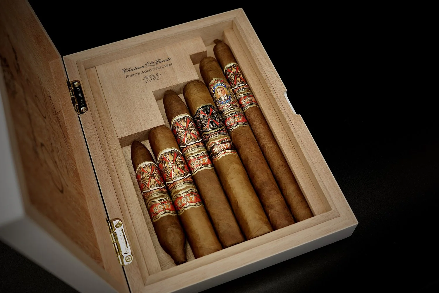 Arturo Fuente FFOX Opus 6 - Image 11