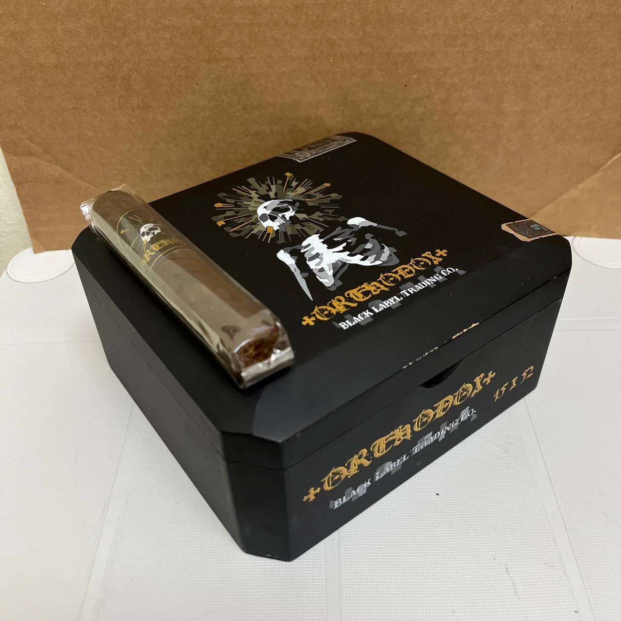 Black Label Trading Limited Edition Orthodox Short Robusto - Image 4