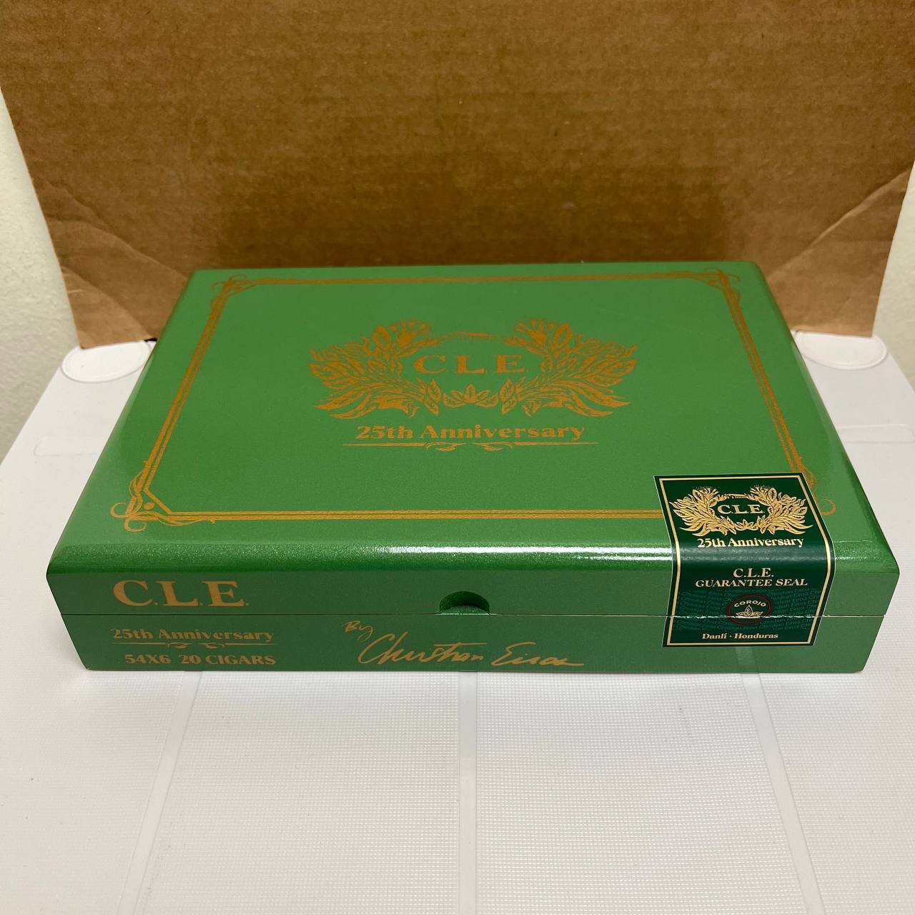 C.L.E. 25th Anniversary Toro - Image 3