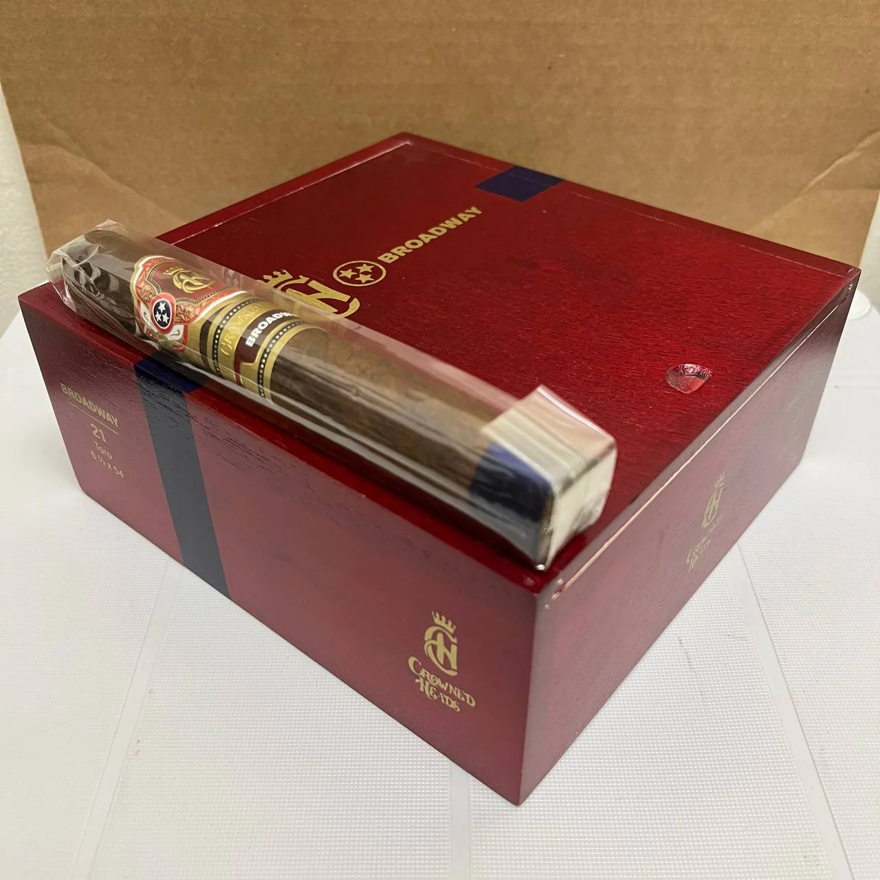Crowned Heads Broadway Toro - Image 4