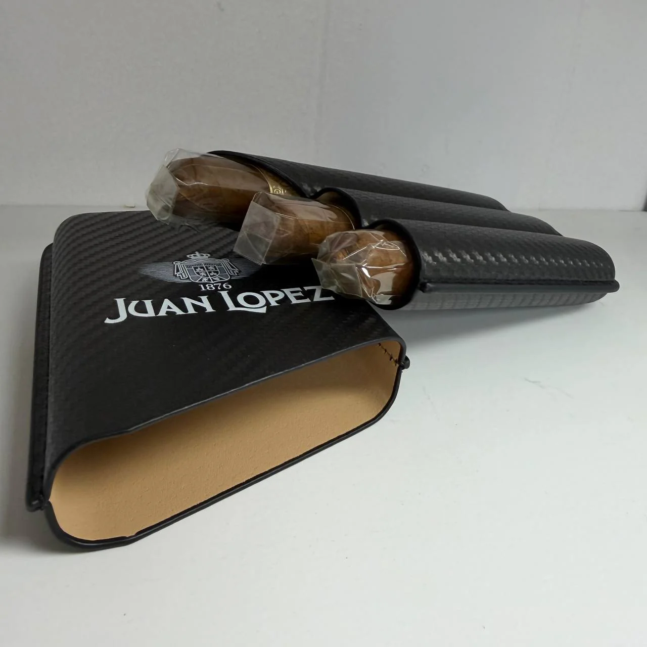 Juan Lopez Cigar Case with 3ct Cigars - Image 2