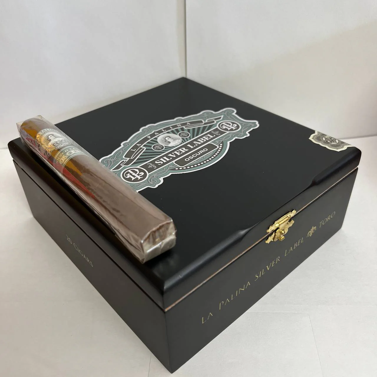 La Palina Silver Label Toro