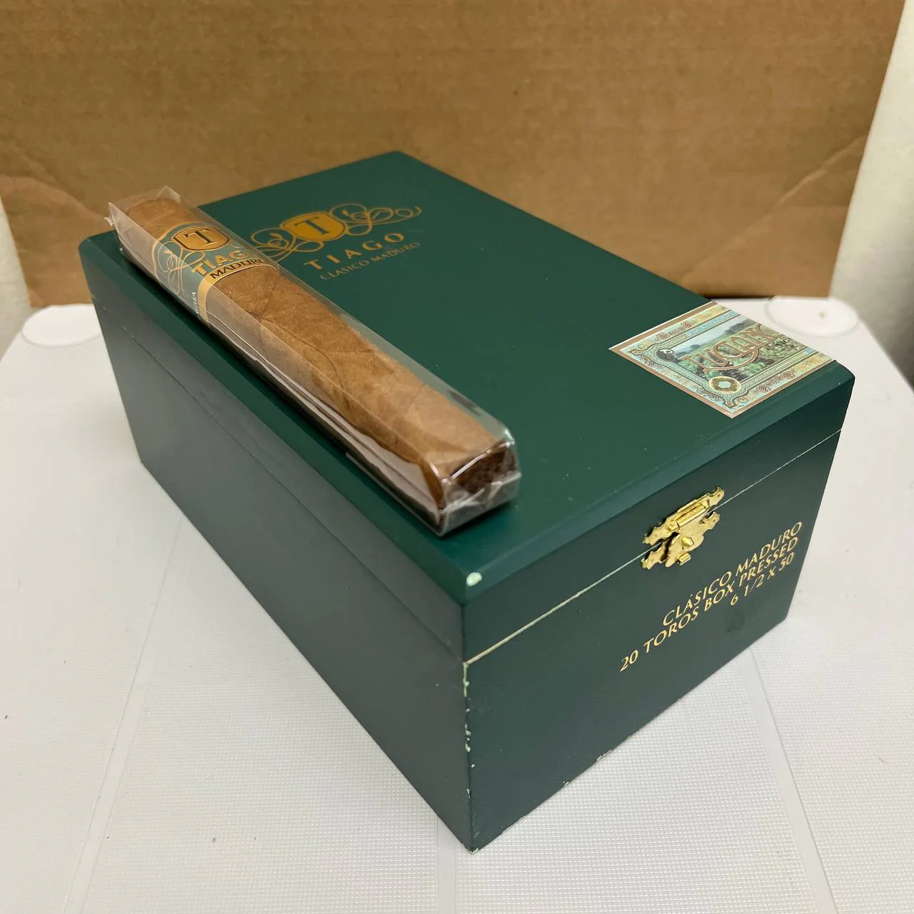 Luciano Tiago Clasico Maduro Toro - Image 4