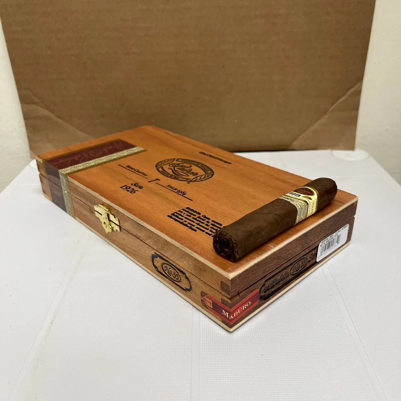 Padron 1926 Series No. 35 Petite Corona Maduro - Image 4