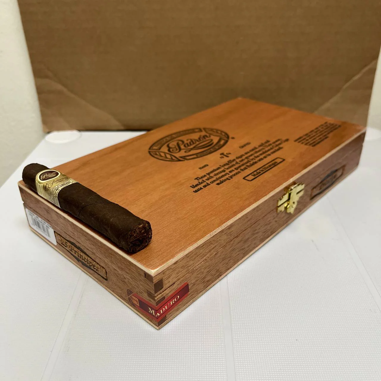 Padron 1964 Anniversary Principe Petite Corona Maduro - Image 4