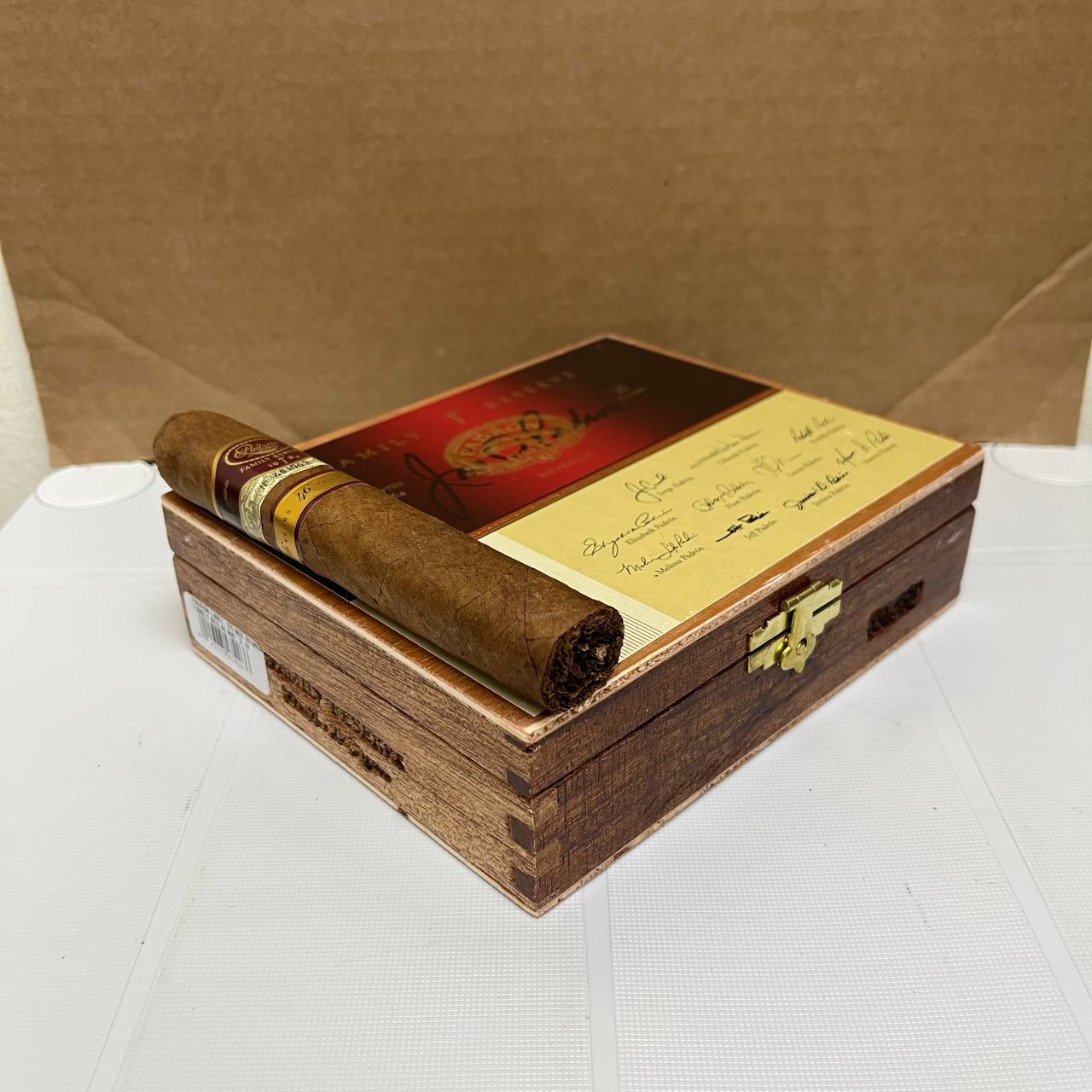 Padron Family Reserve No. 46 Gordo Natural - Image 7