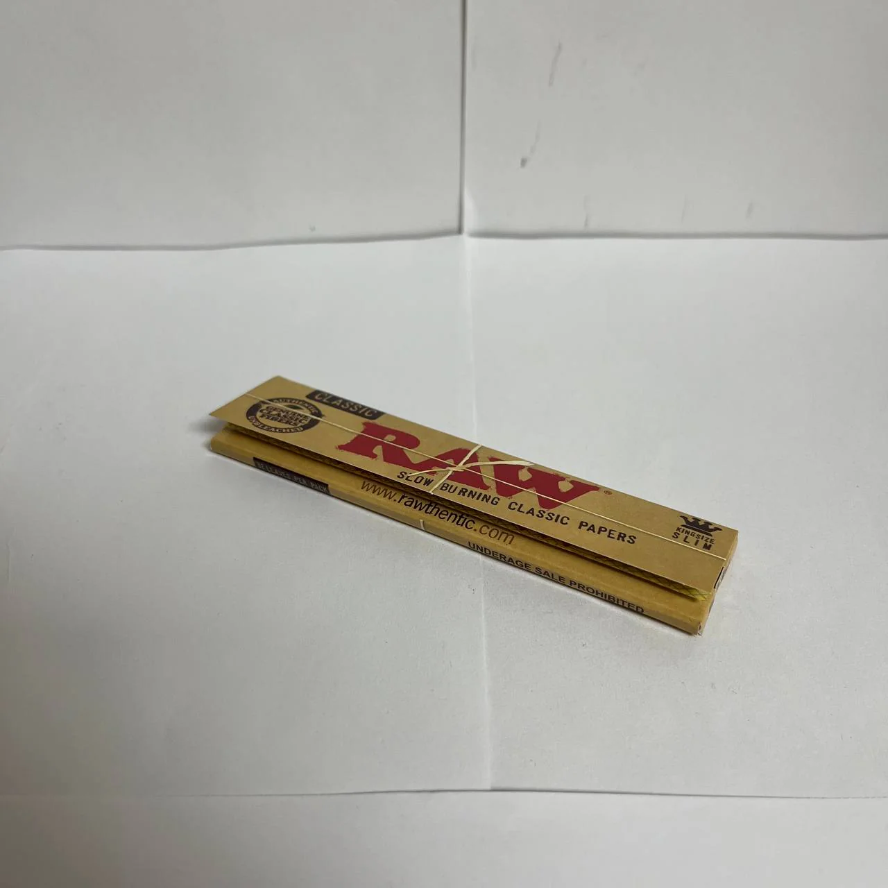 Raw Classic King Size Slim Rolling Papers 32ct