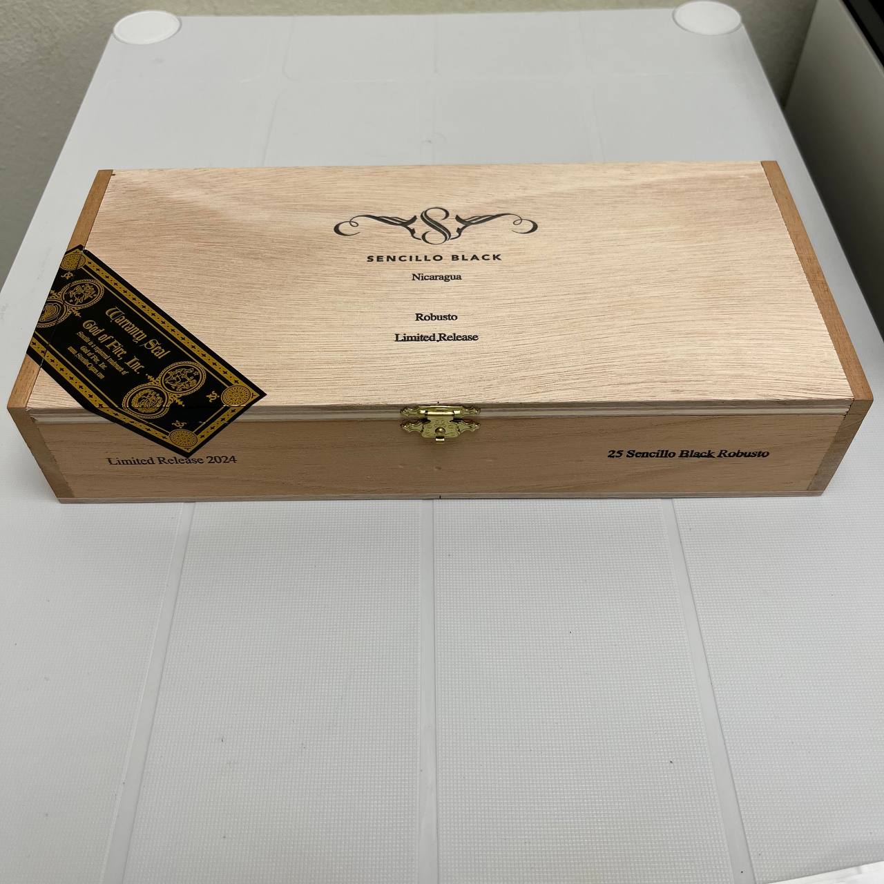 Sencillo Black Robusto - Image 6