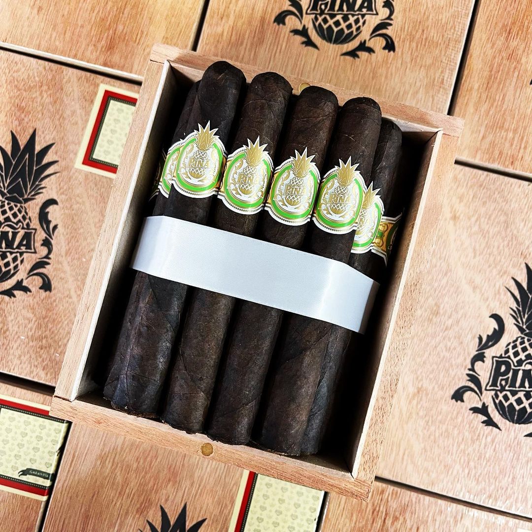 Viaje Piña Makana Toro